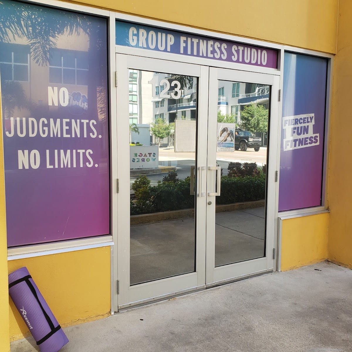 Crunch Group Fitness Studio