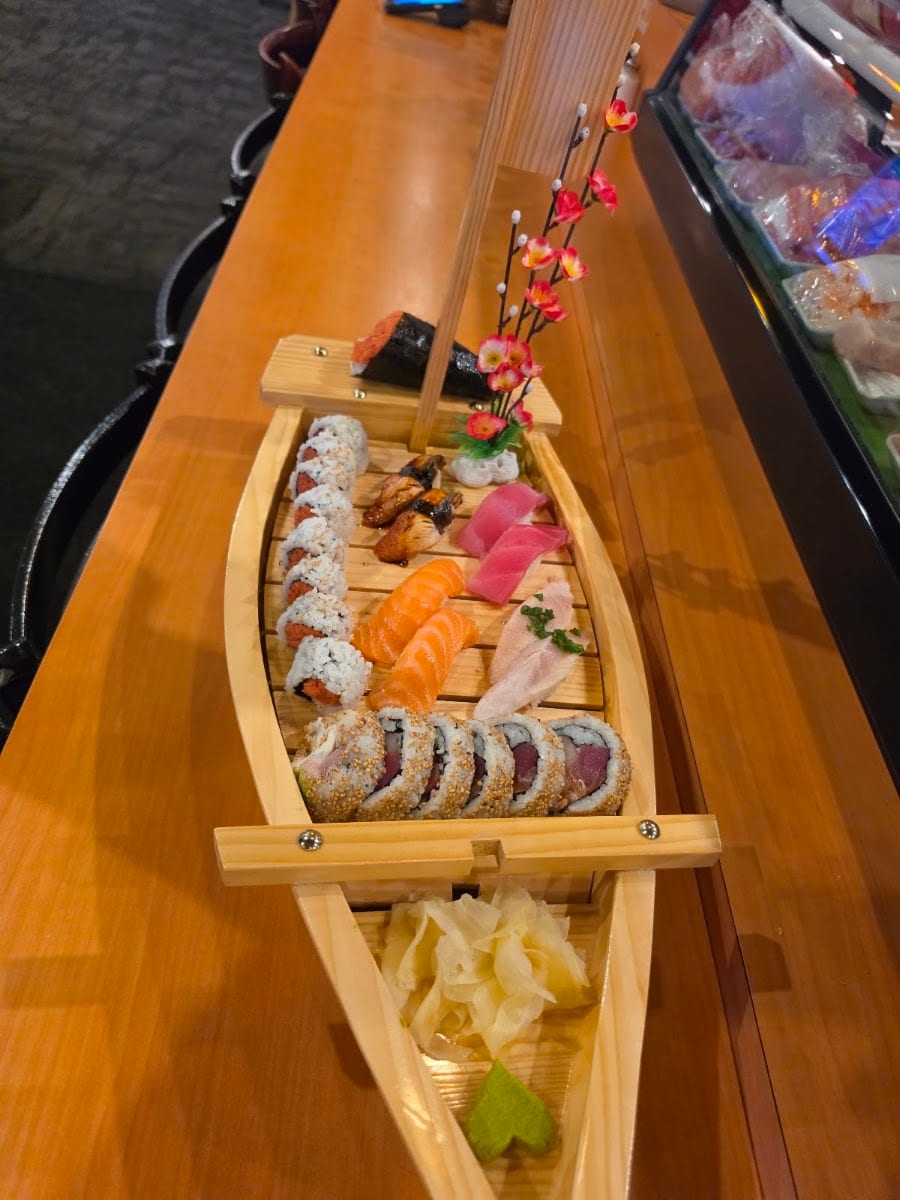 Sushi-Ten Japanese restaurant
