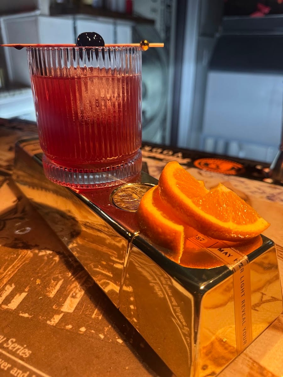 Foreign Exchange Lounge