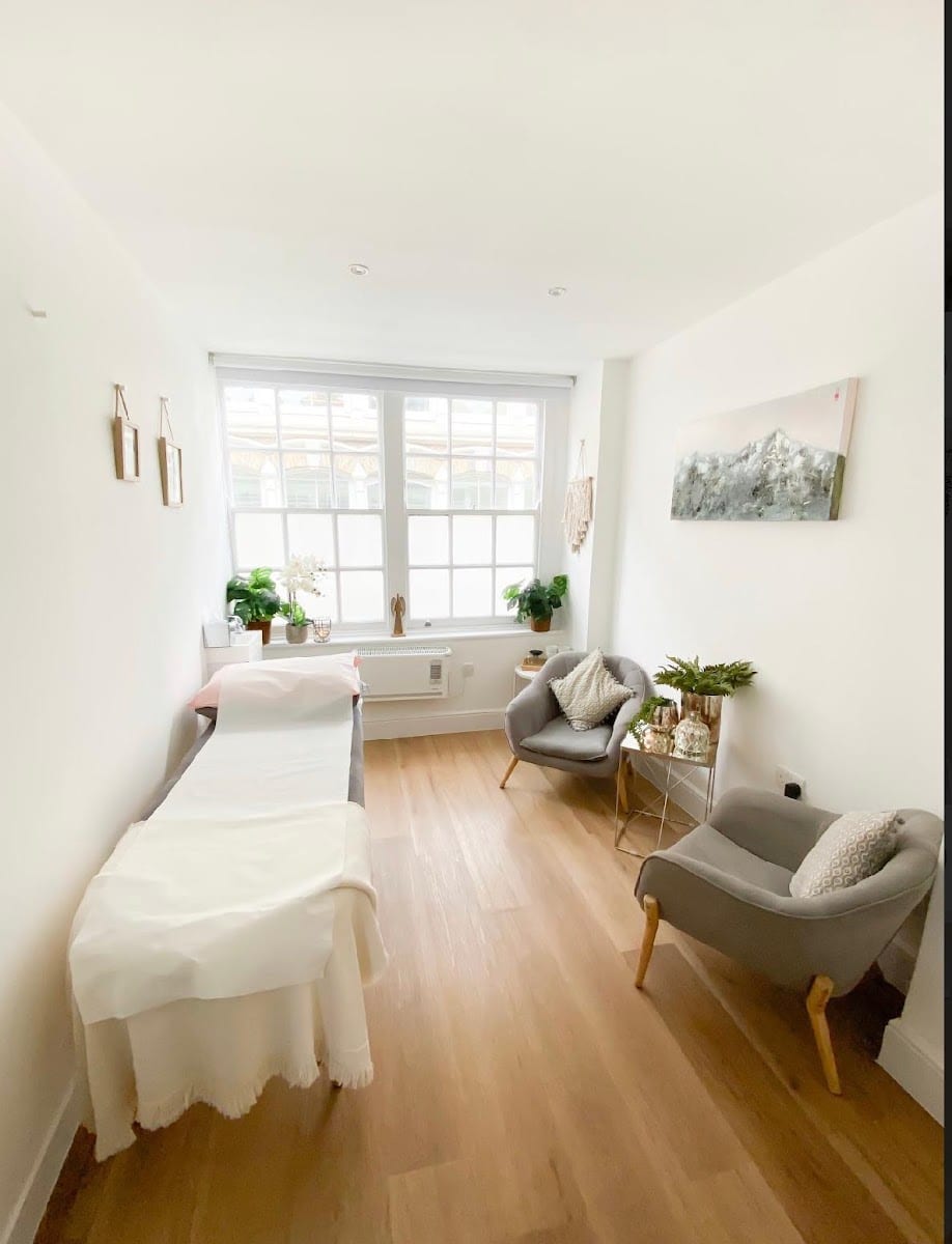 Alexandre Monnier Reiki - Energy Healing - Liverpool Street