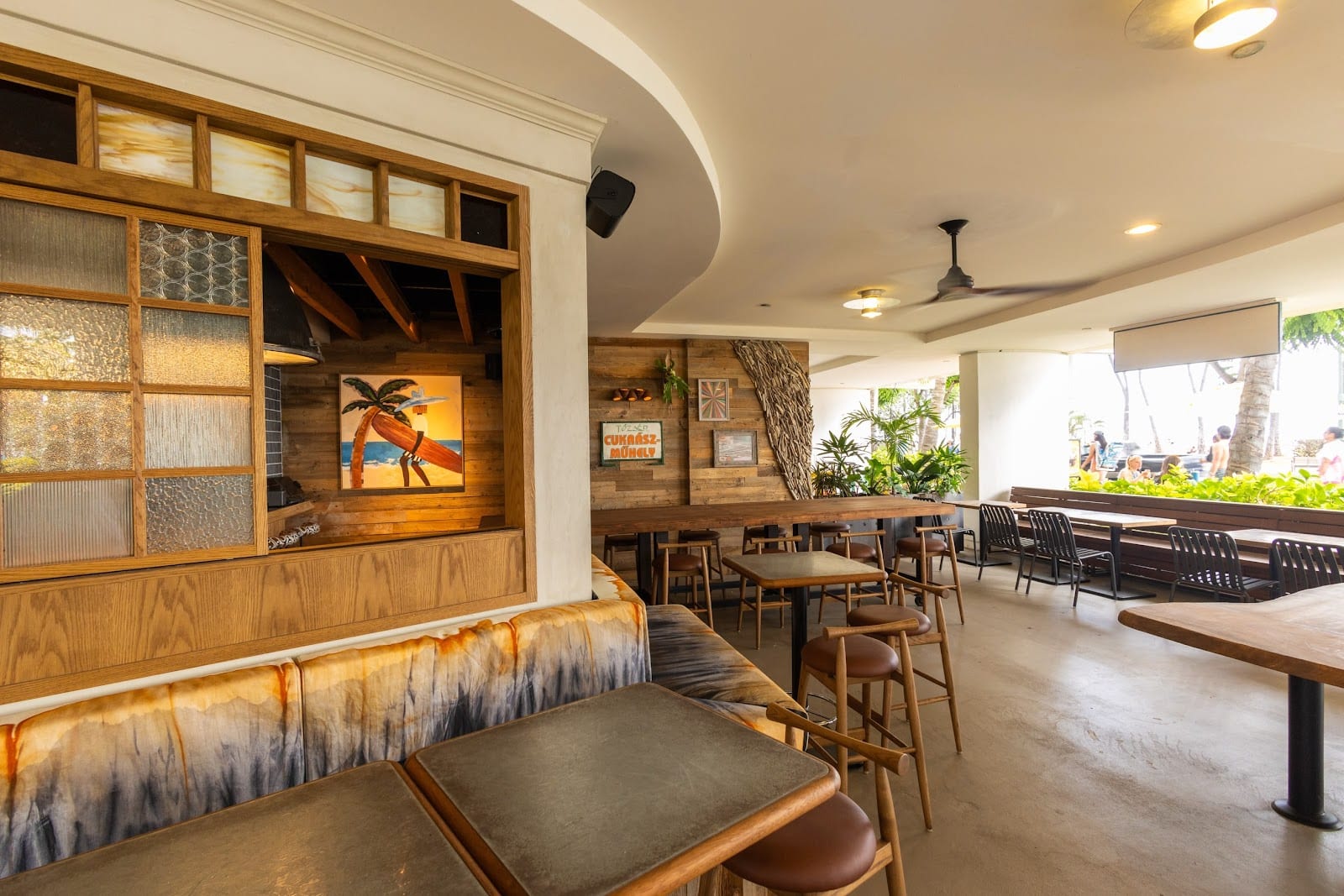 Goofy Cafe & Dine