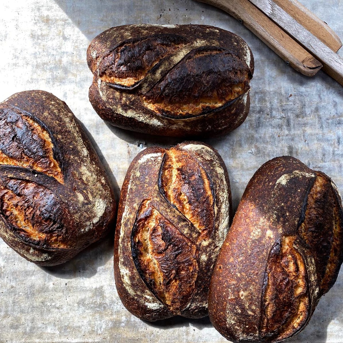 Ten Belles Bread | Coffee Shop | Pain au levain & torréfaction artisanale
