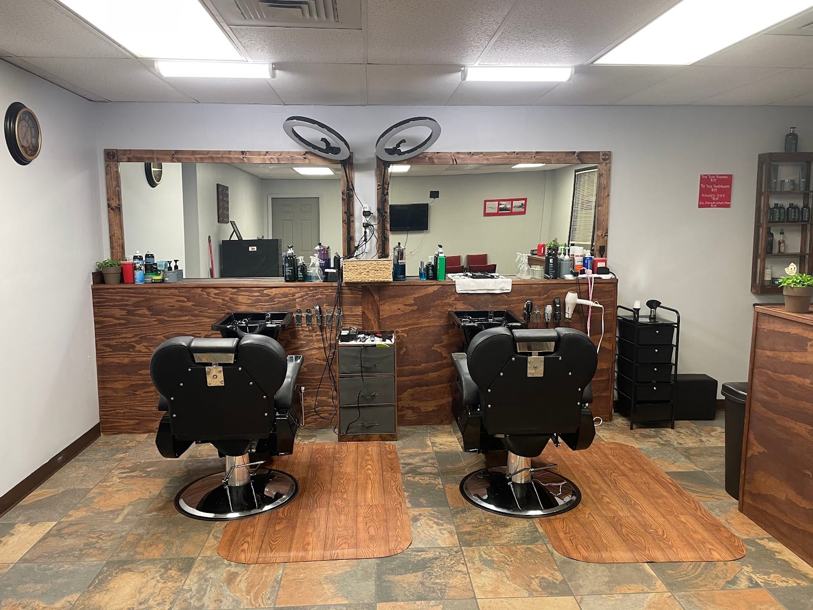 Clyde's Barber Cuts