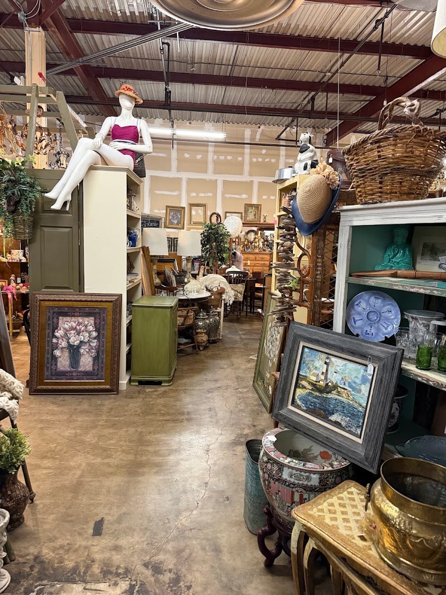 Antique Emporium Market Place