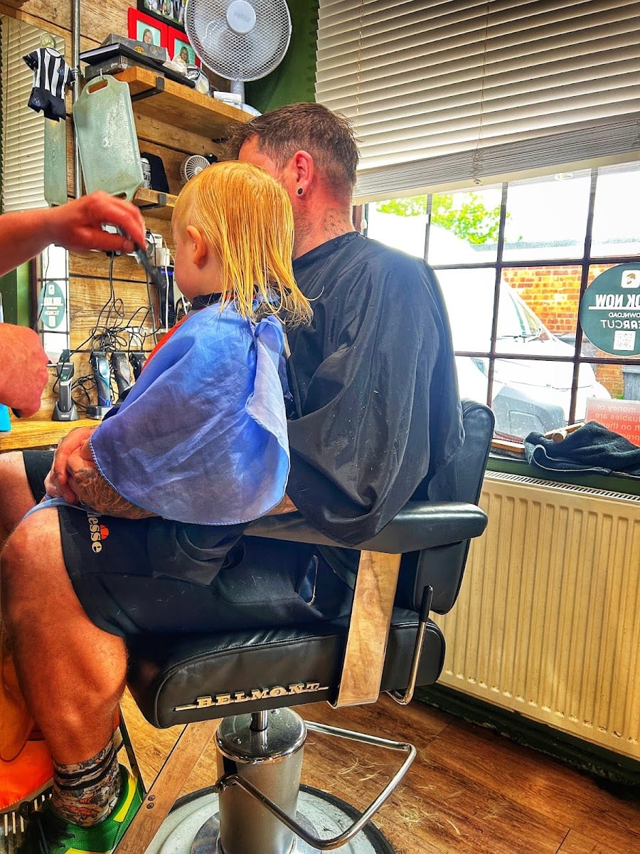 Brian Anthony Barbers & Ladies Hair Salon, photo 3