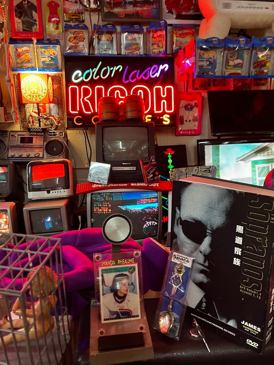 The Pop Culture Antique Museum