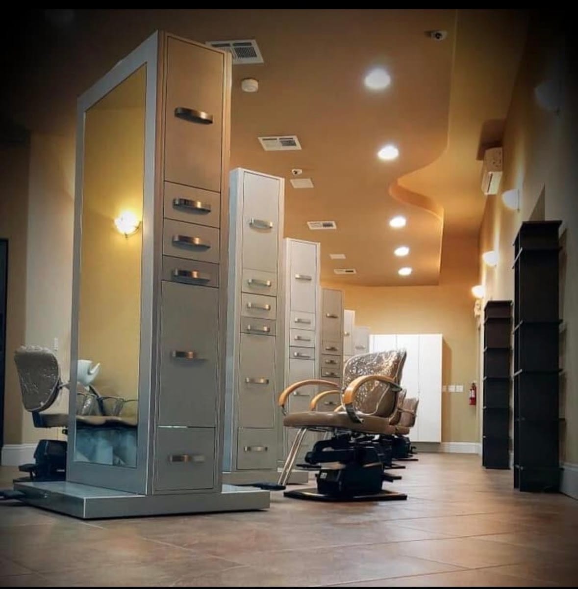 Twisted Scissors Salon