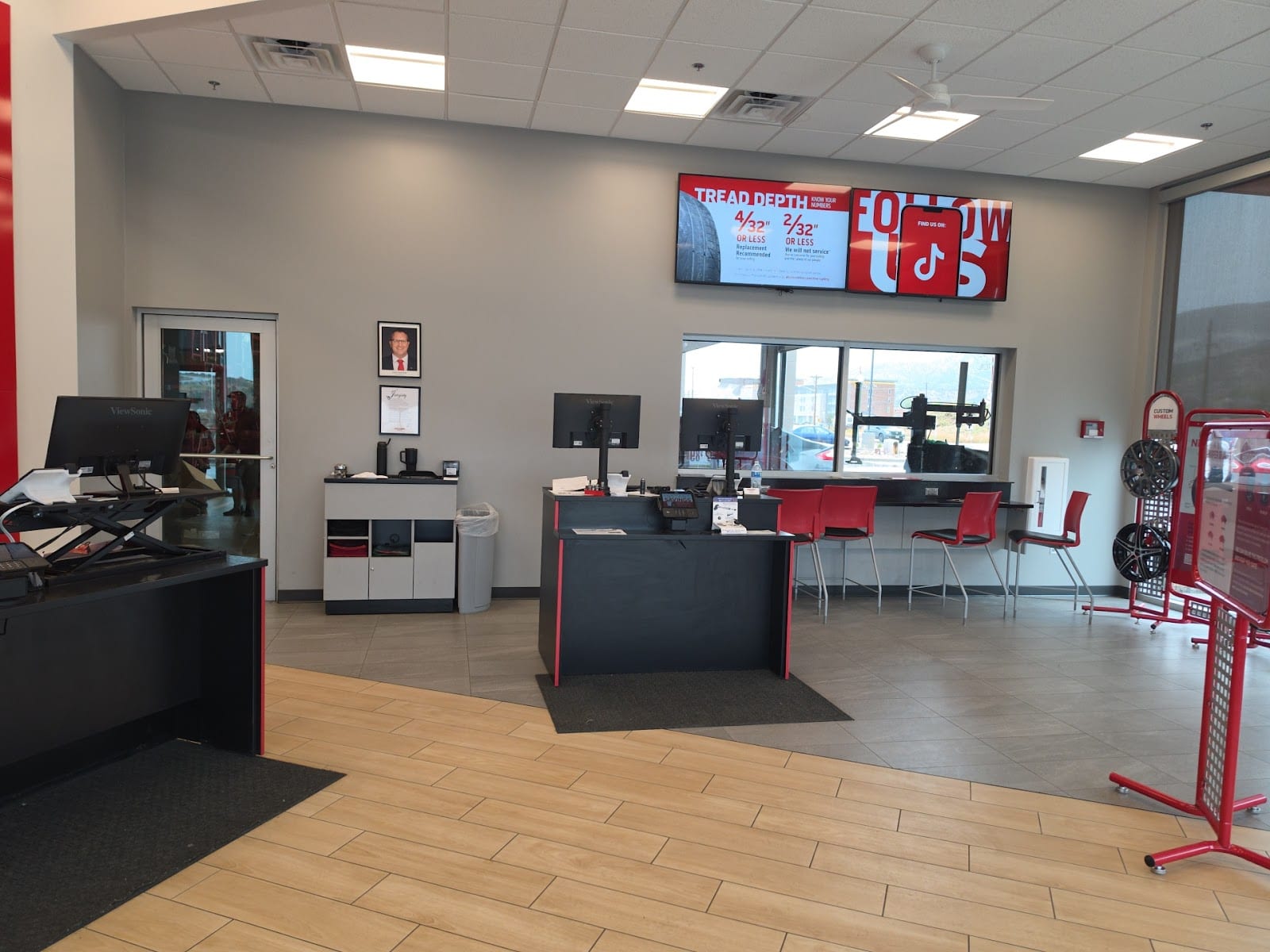 Discount Tire, photo 3