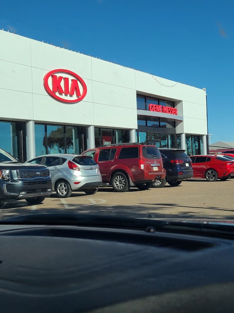 Group 1 Kia Hub City Parts Center, photo 2