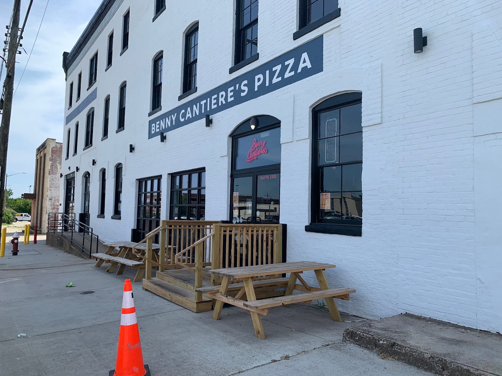 Benny Cantiere's Pizza