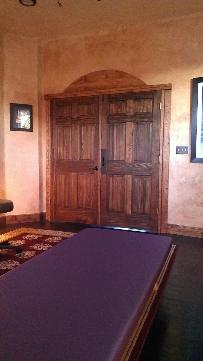 Leighann Shelton - Rolfing | Feldenkrais | Pilates, photo 3