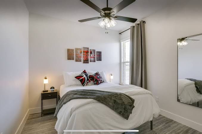 Raider Resort ~ Hot Tub, Arcade, and Luxury for 14 Guests in Red Raider Land