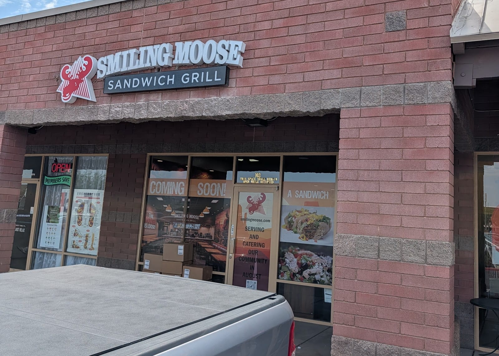 Smiling Moose Sandwich Grill