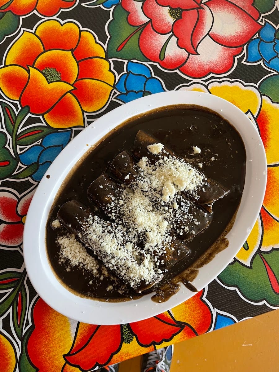 La Oaxaqueña | Café Guanáco, photo 3