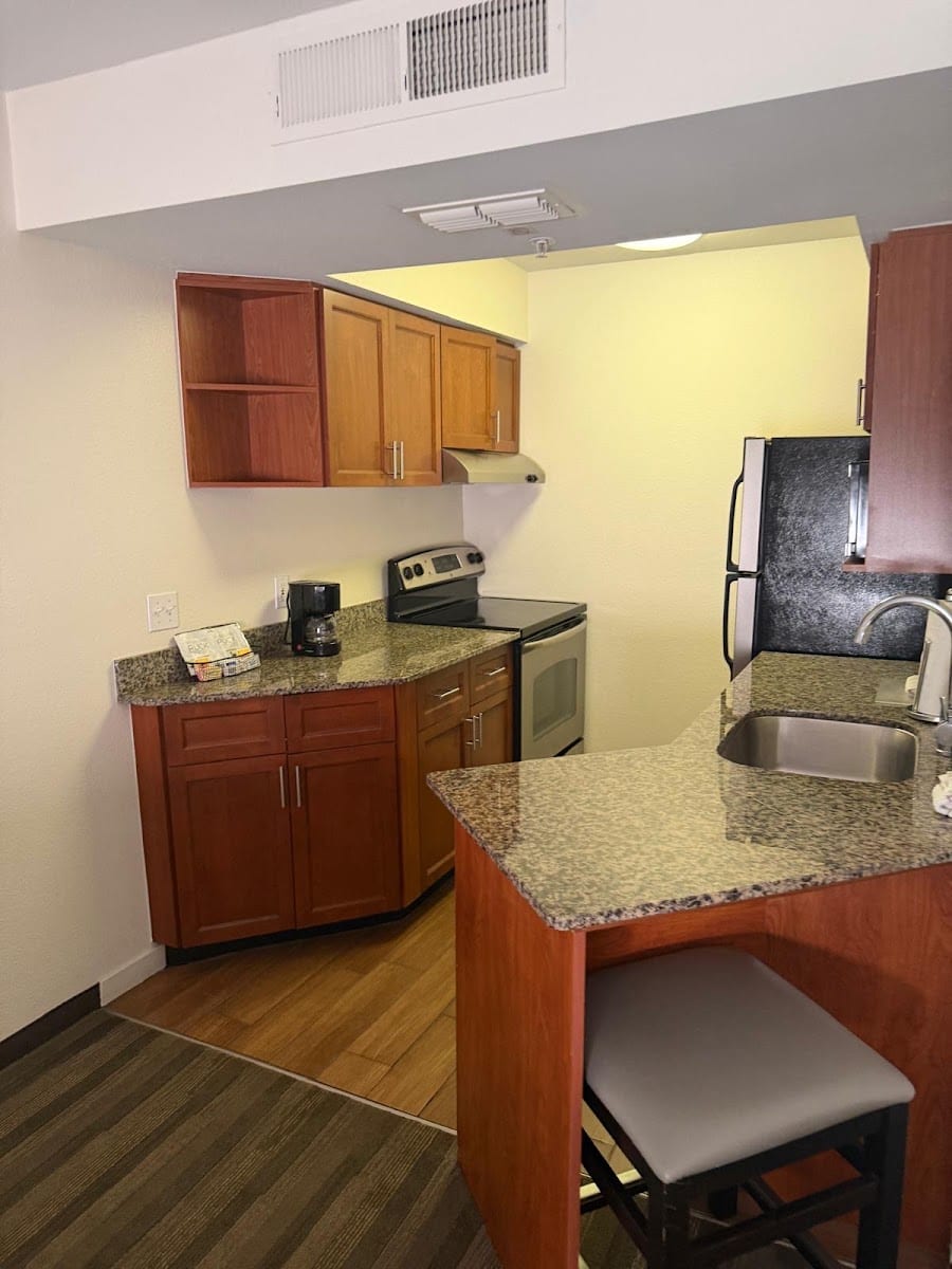 H Bar at Hyatt House, photo 3