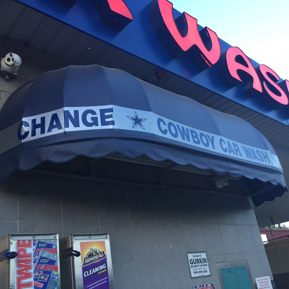 Cowboy Car Wash and Twice the Ice, photo 2