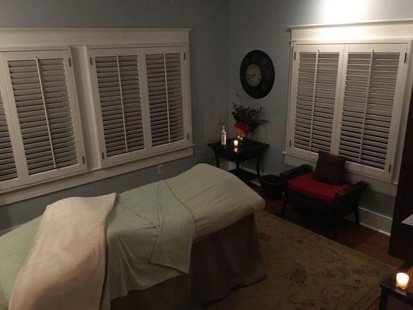 Euphoria Therapeutic Massage: Karyn Naylor LMT