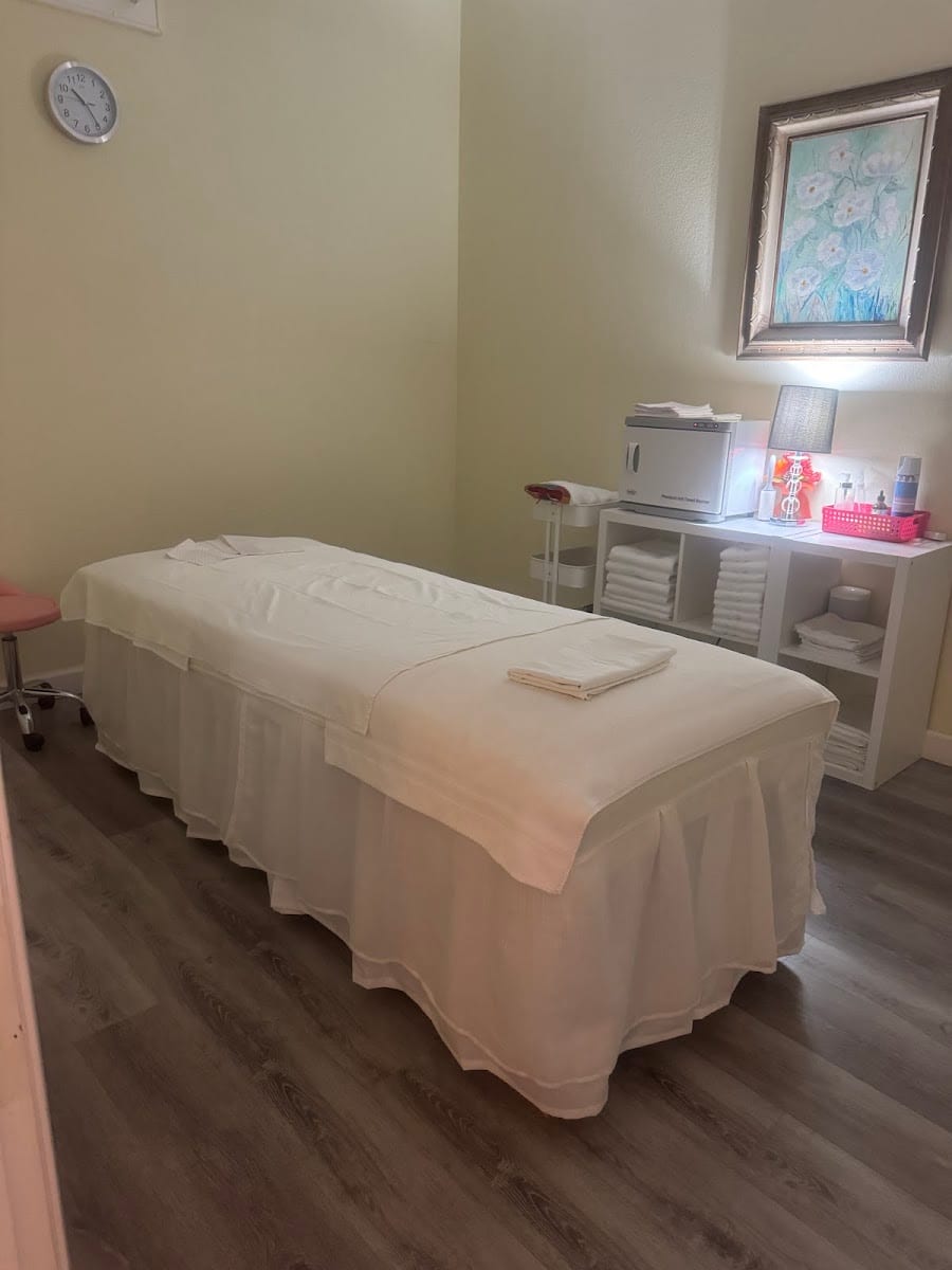 Green Massage & Spa