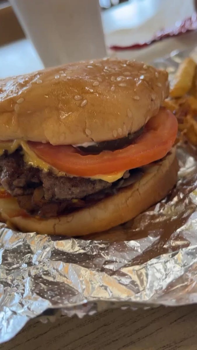 Five Guys, photo 3