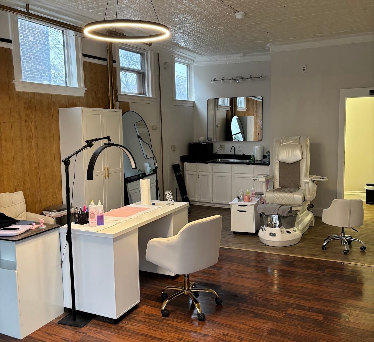 Nail Therapy Lounge, photo 3
