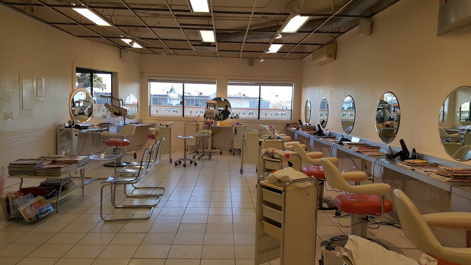 Arty Hair Salon