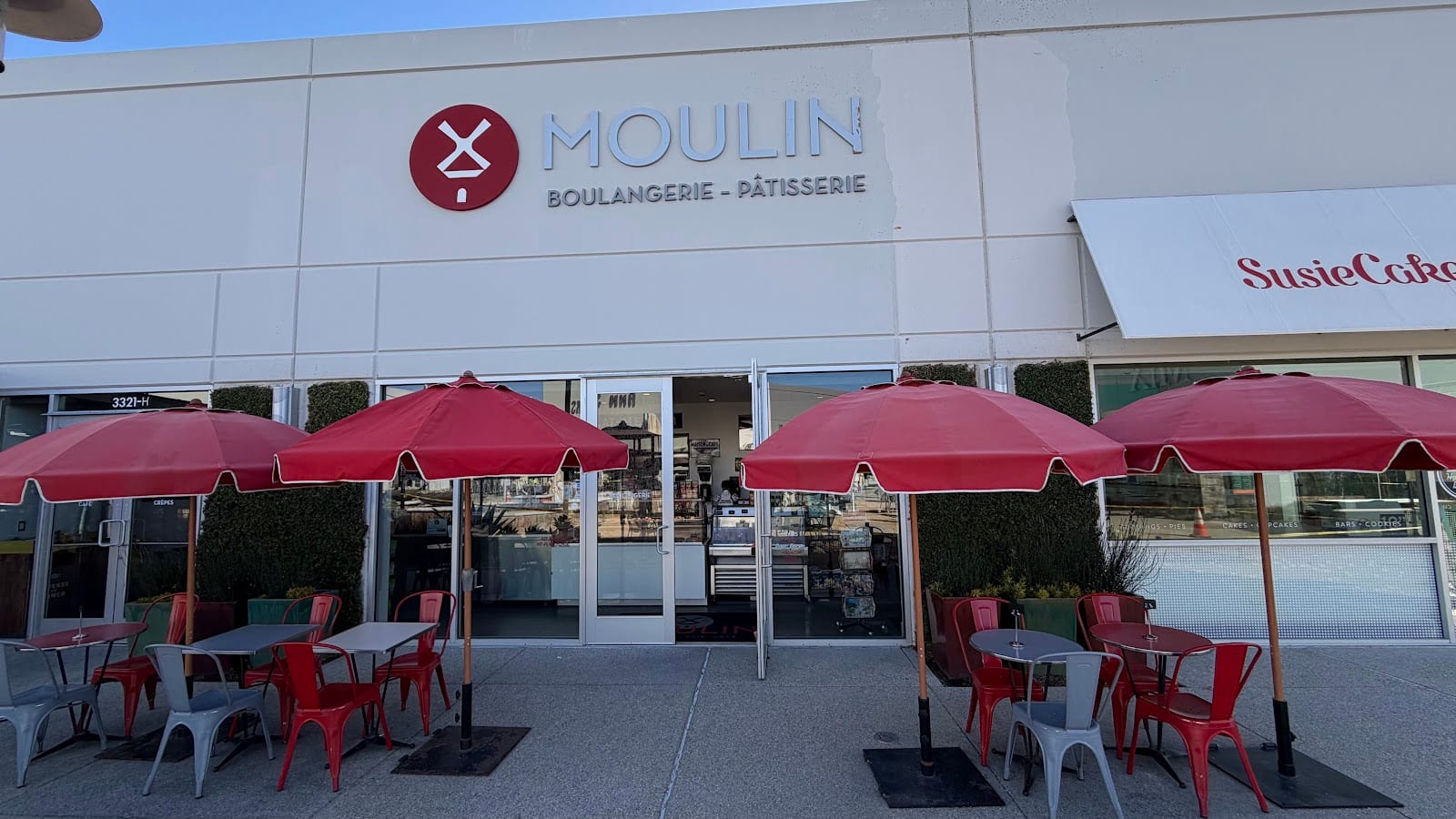 MOULIN
