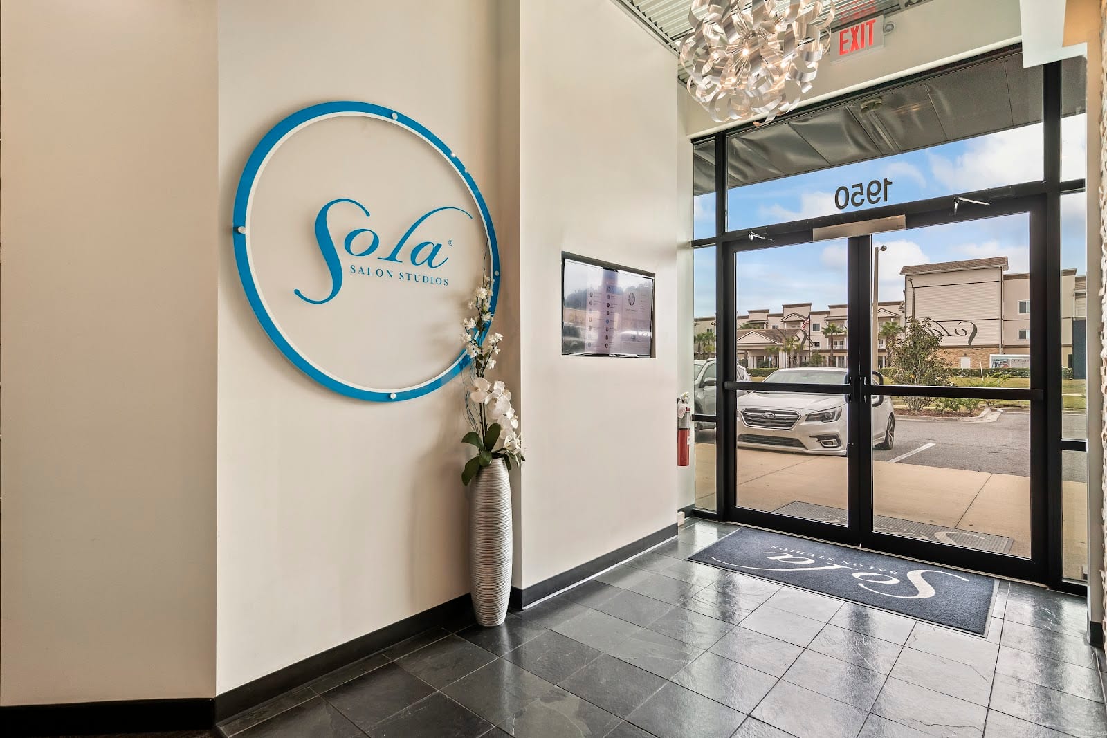 Sola Salons, photo 3