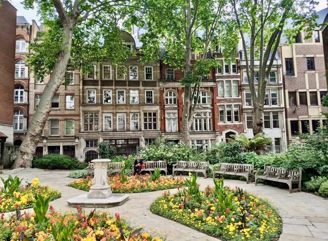 Postman's Park, photo 4