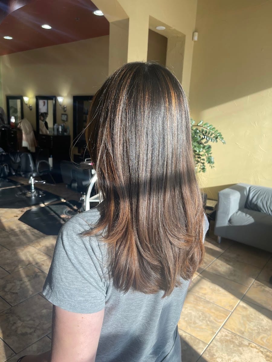 Lynn & Co Hair Studio, photo 2