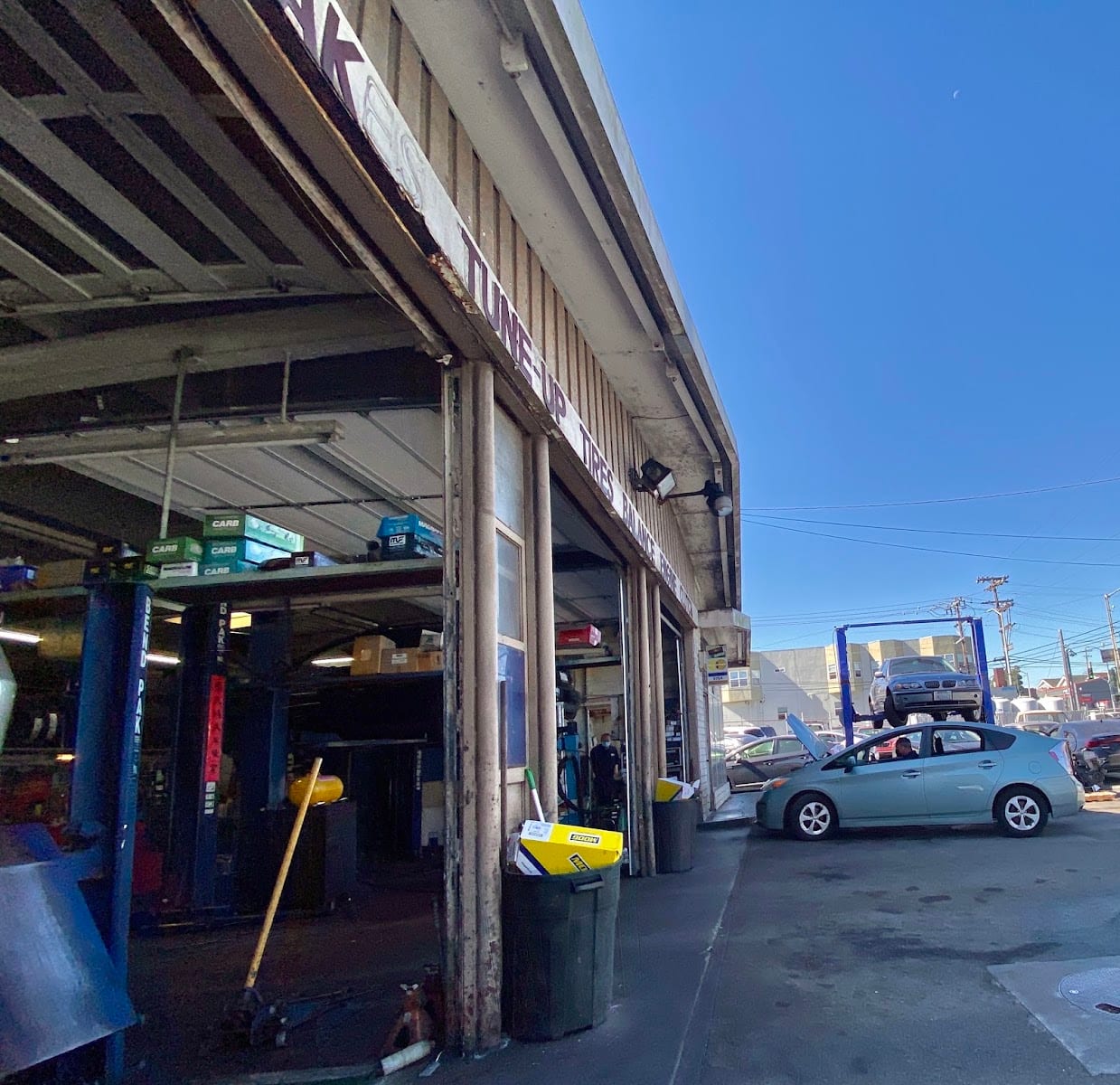Mission Auto Services, photo 3