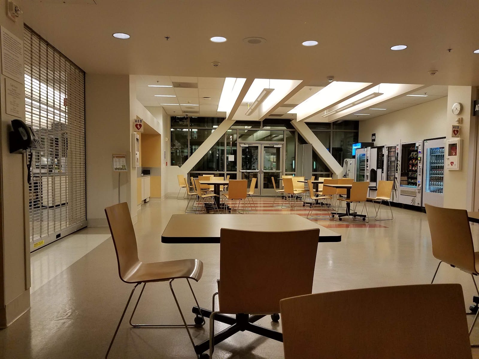 The Cafe at Kaiser Permanente Orange County - Irvine Medical Center, photo 2