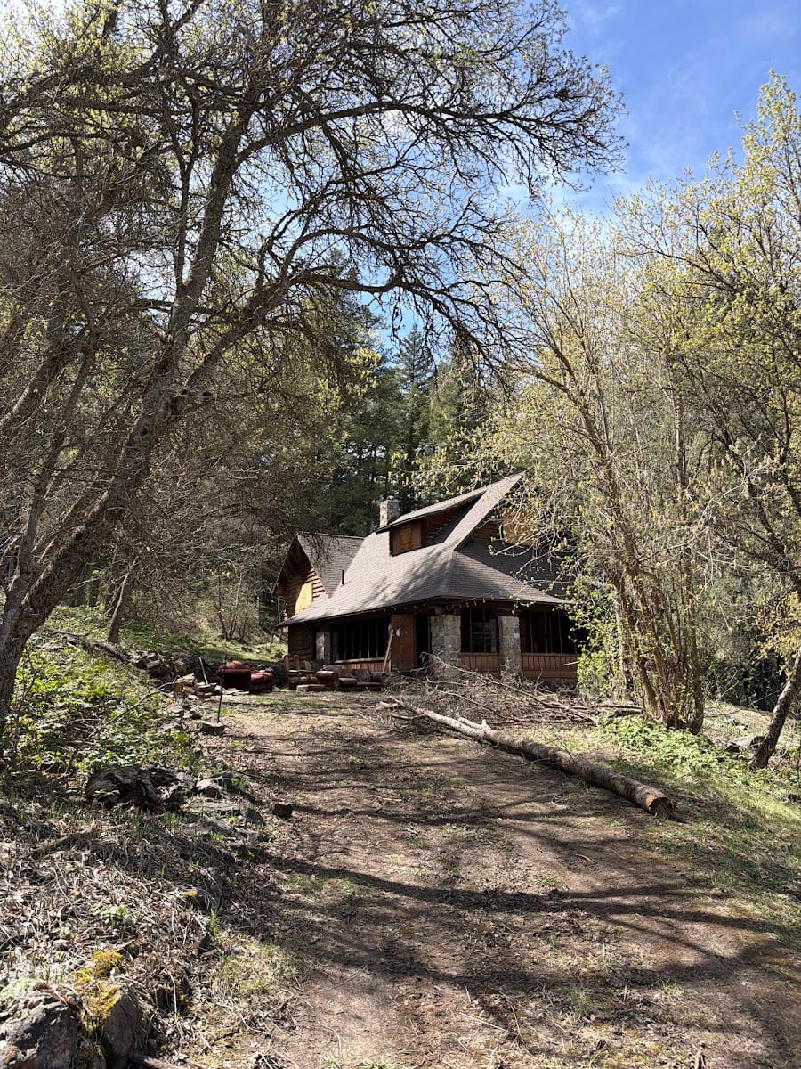 Cache Mountain Resort