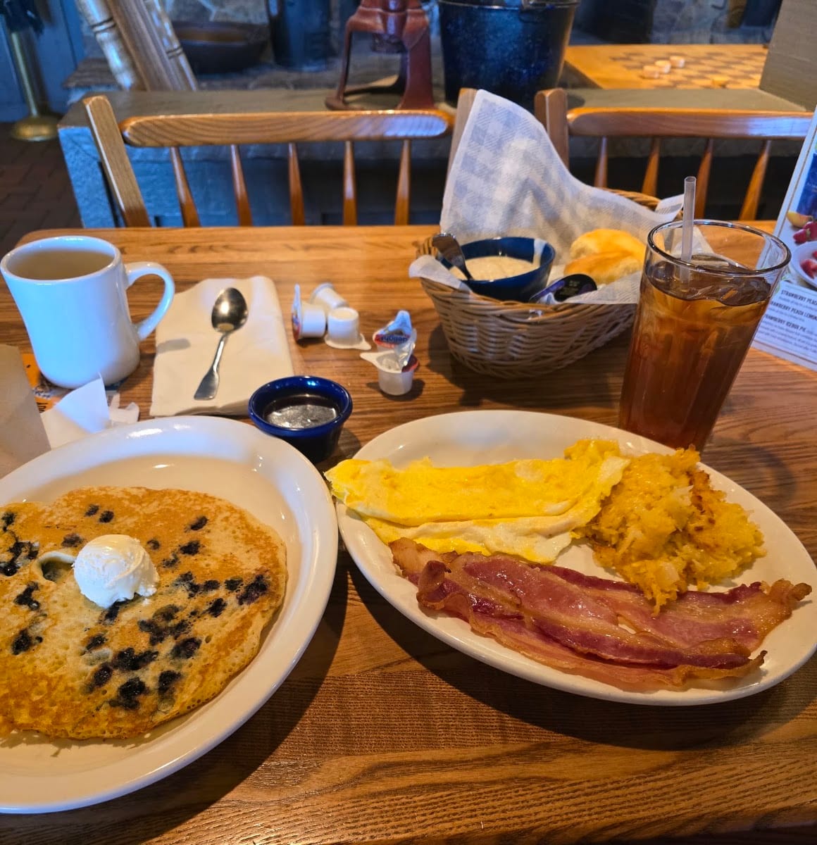 Cracker Barrel Old Country Store, photo 4