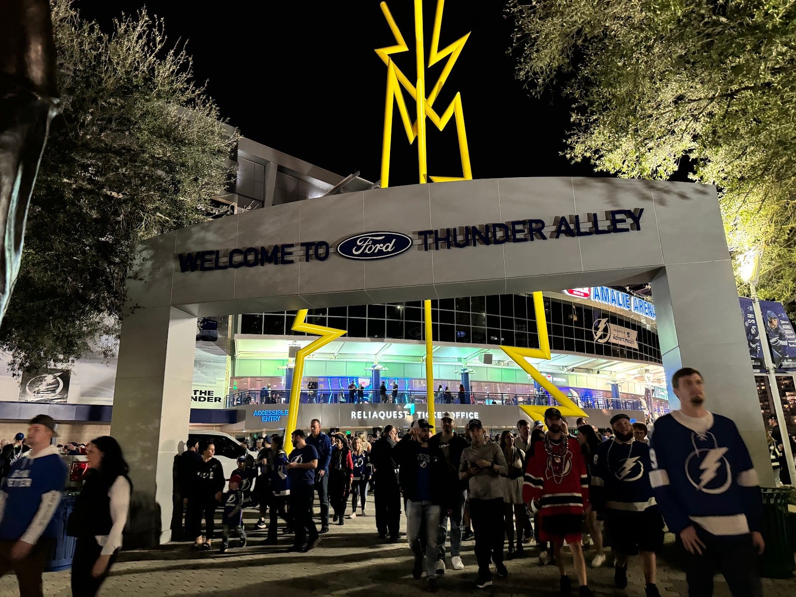 Thunder Alley, photo 2