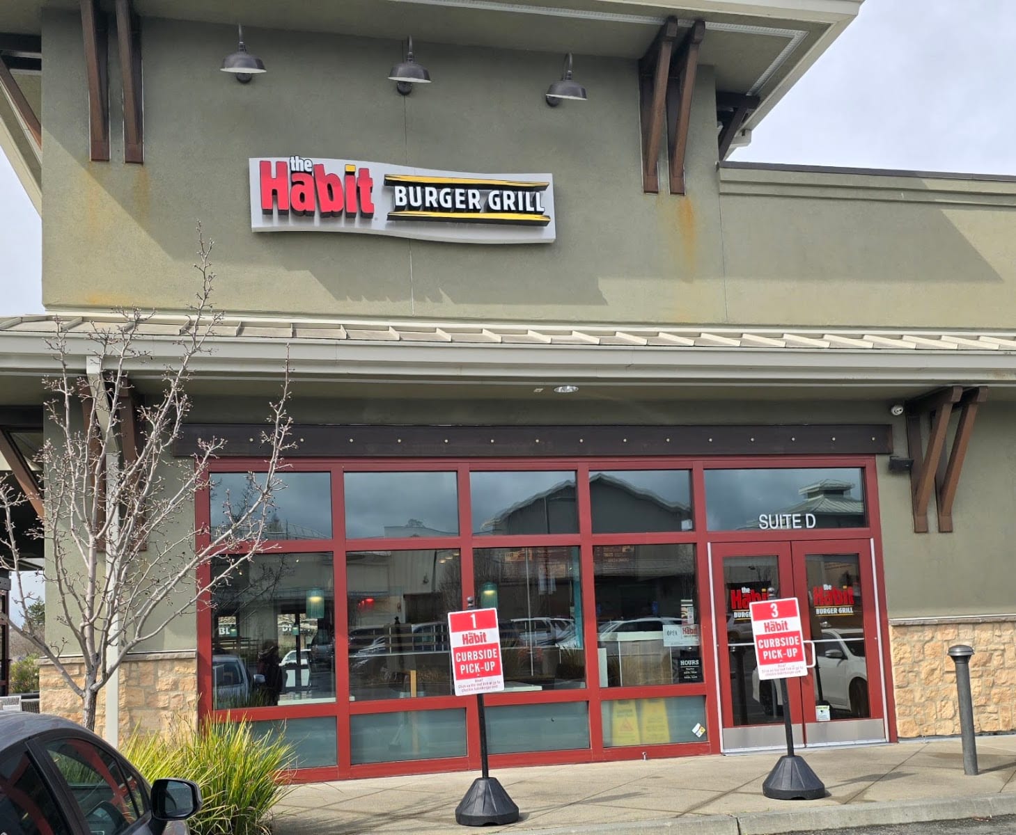Habit Burger & Grill, photo 2