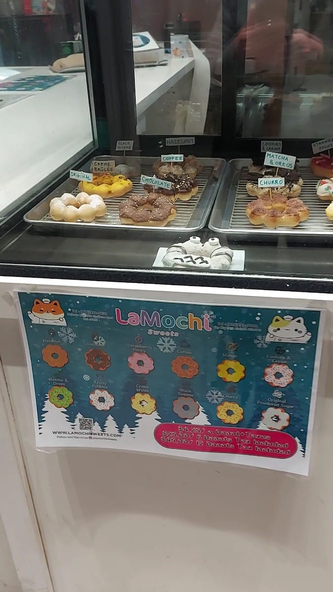 LaMochi Donuts & Sweets, photo 2