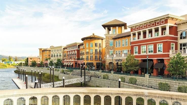 Enjoy Winery Visits, Hiking, Biking, Swimming, Golf, and Dining in Napa Valley