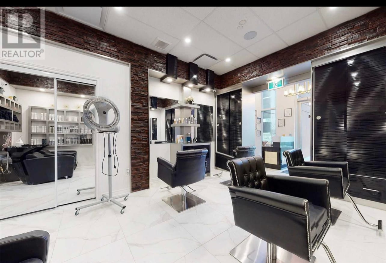 nolaSalon - Hair Salon in Richmond Hill, photo 4