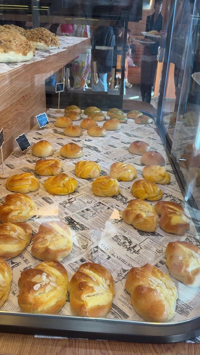 Uncle Bings bakery, photo 2
