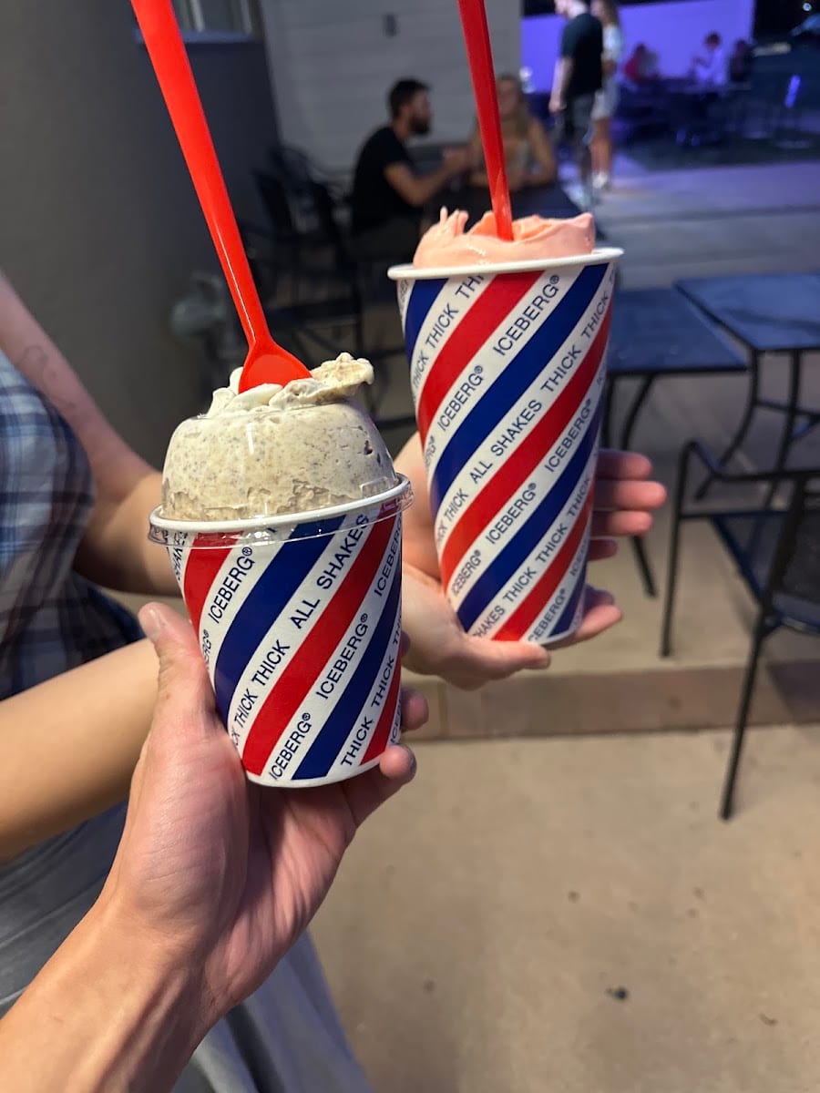 Iceberg Shake Shop, photo 3