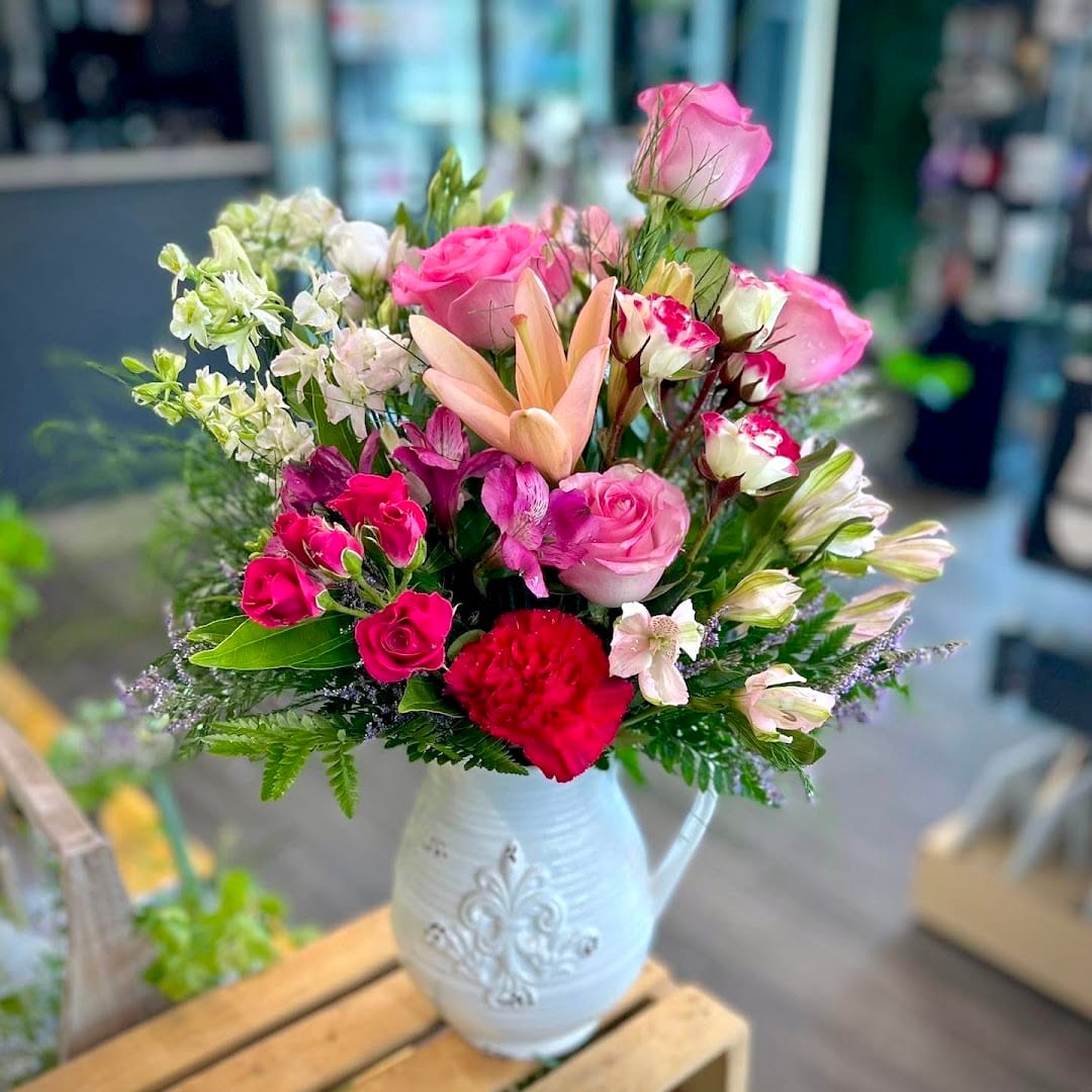 Plumeria Botanical Boutique, photo 3