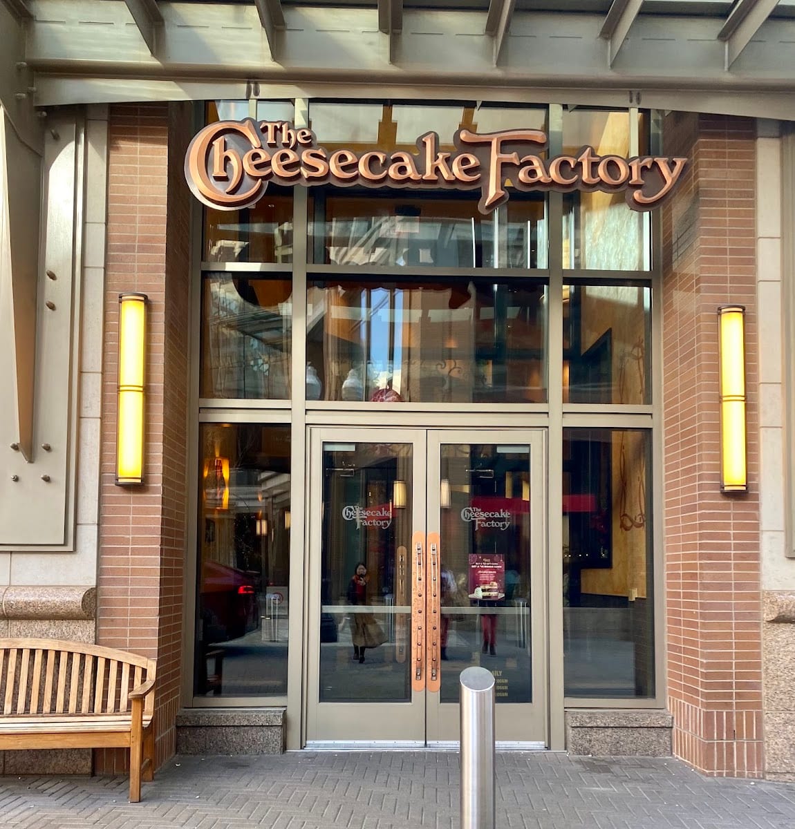The Cheesecake Factory, photo 2