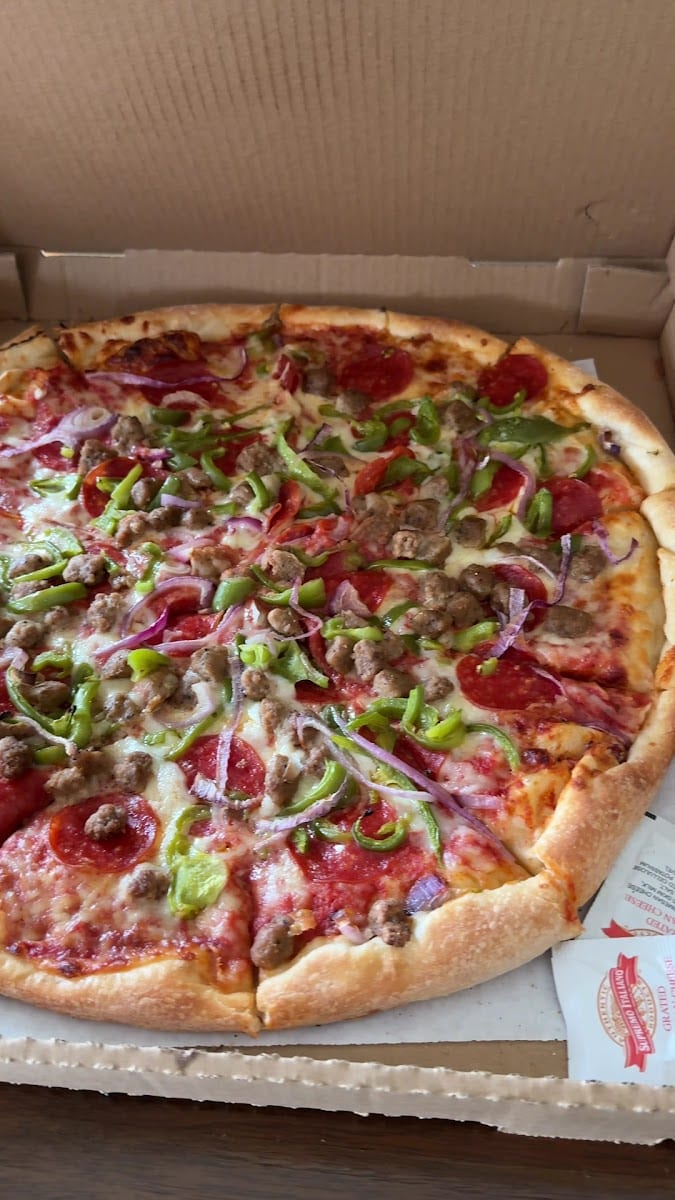 Red Sea Pizza and Market, photo 2