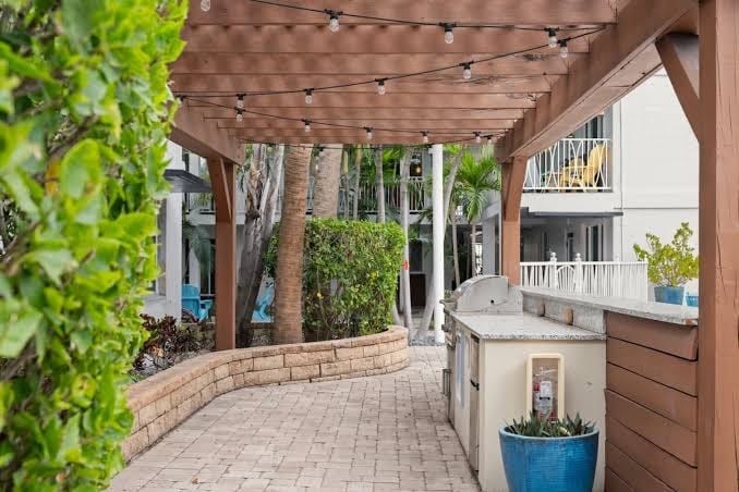 Gorgeous Estate, Pool, Playground, Double Lot, Heart of South Tampa, photo 3