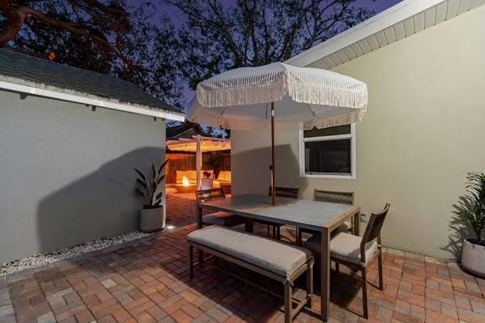 Casa Cayuga - Fire Pit + Gym + Central Location