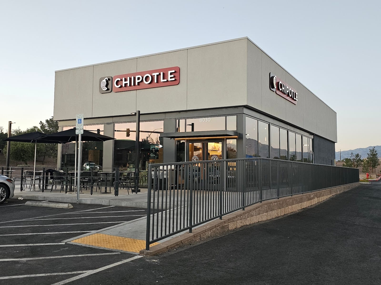 Chipotle Mexican Grill, photo 2