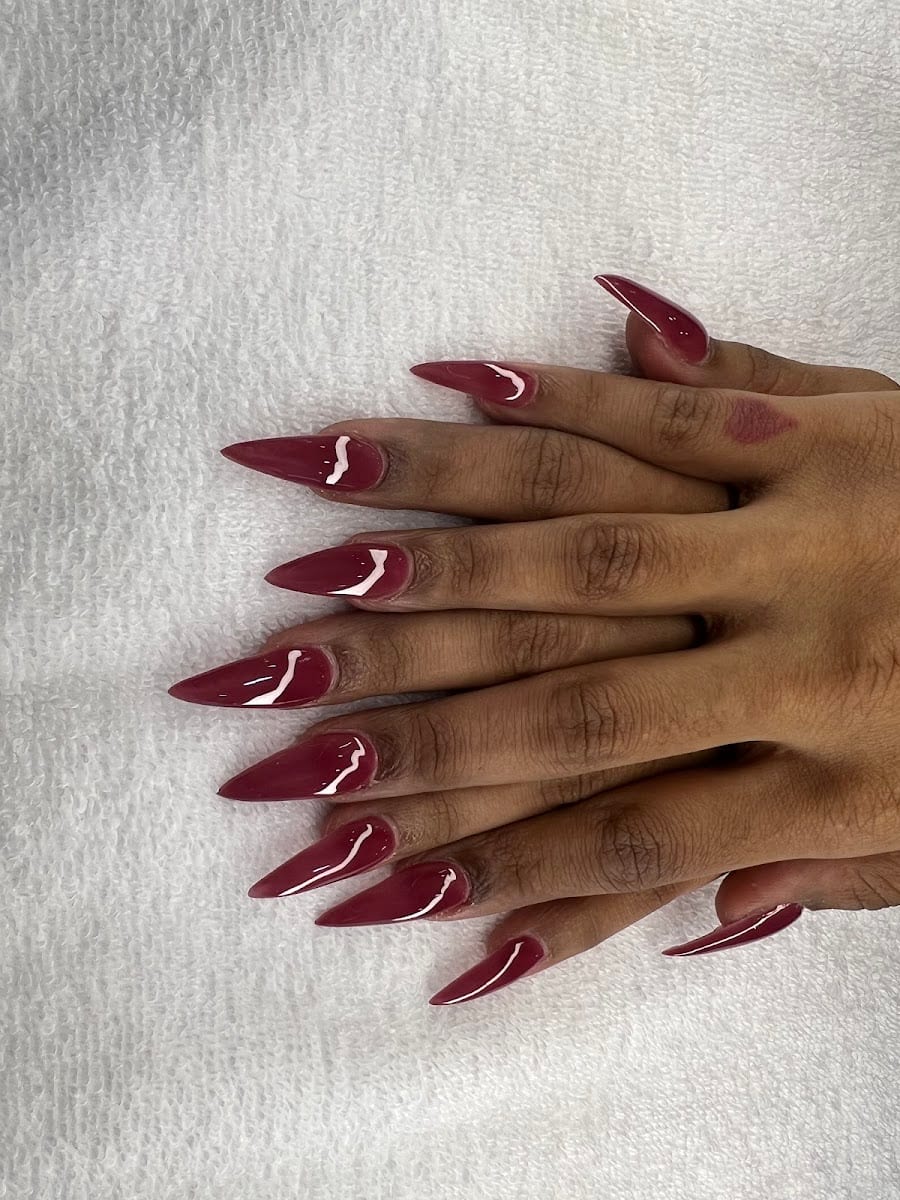 T Nail Spa