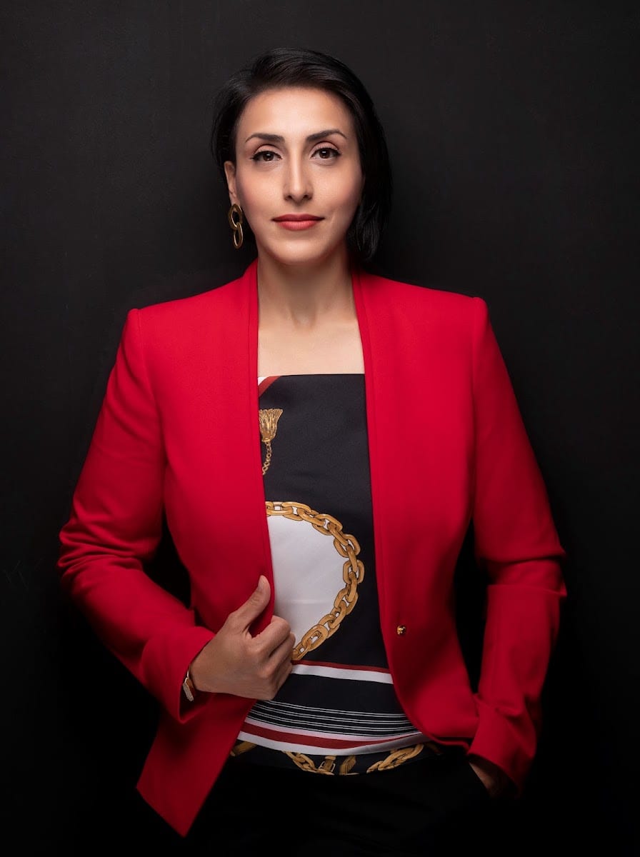 Massy Azadbakht, photo 3