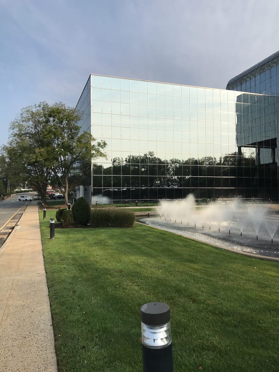 HSS Spine Center - Paramus, photo 4