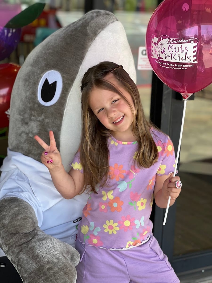 Sharkey's Cuts for Kids - Alpharetta, GA, photo 2